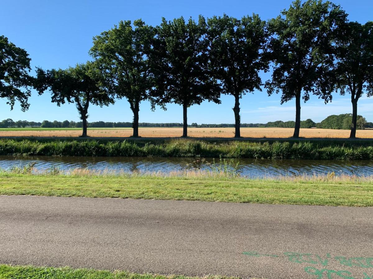 Vakantiehuis De Turfvaart Wachtum Luaran gambar